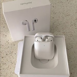 Rarely used new gen AirPods with charging case